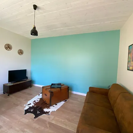 Old School - Chambres D Hotes - Ile D Yeu Nocleg ze śniadaniem Port-Joinville